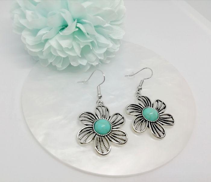 Boucles d'oreilles turquoise style ethnique - photo numéro 4