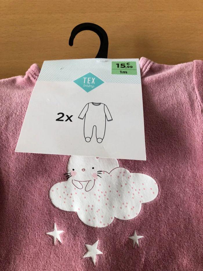 Lot de 2 pyjamas en velours 1 mois fille - photo numéro 2