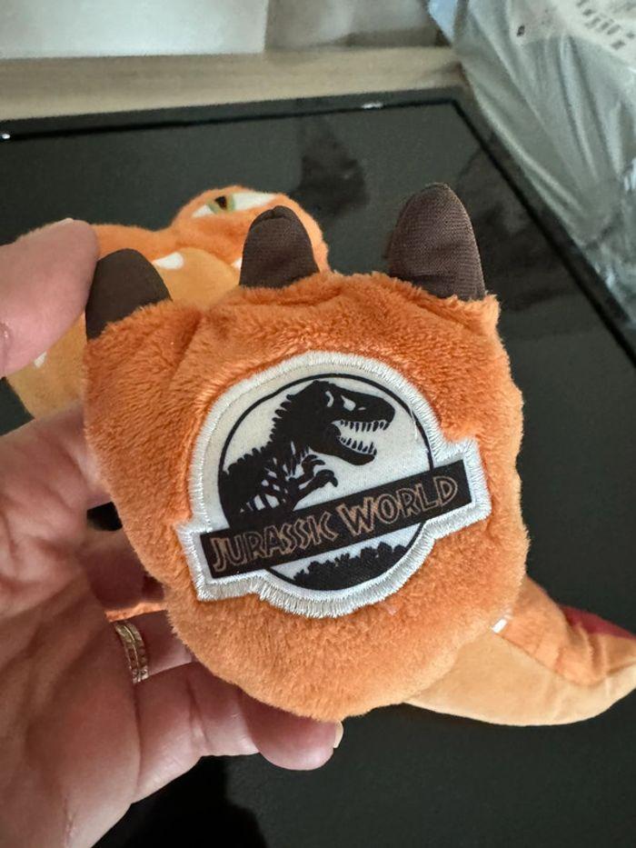 Peluche Jurassic World - photo numéro 2