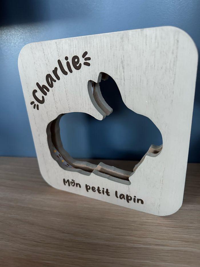 Veilleuse / lampe lapin gris en bois personnalisé - photo numéro 4