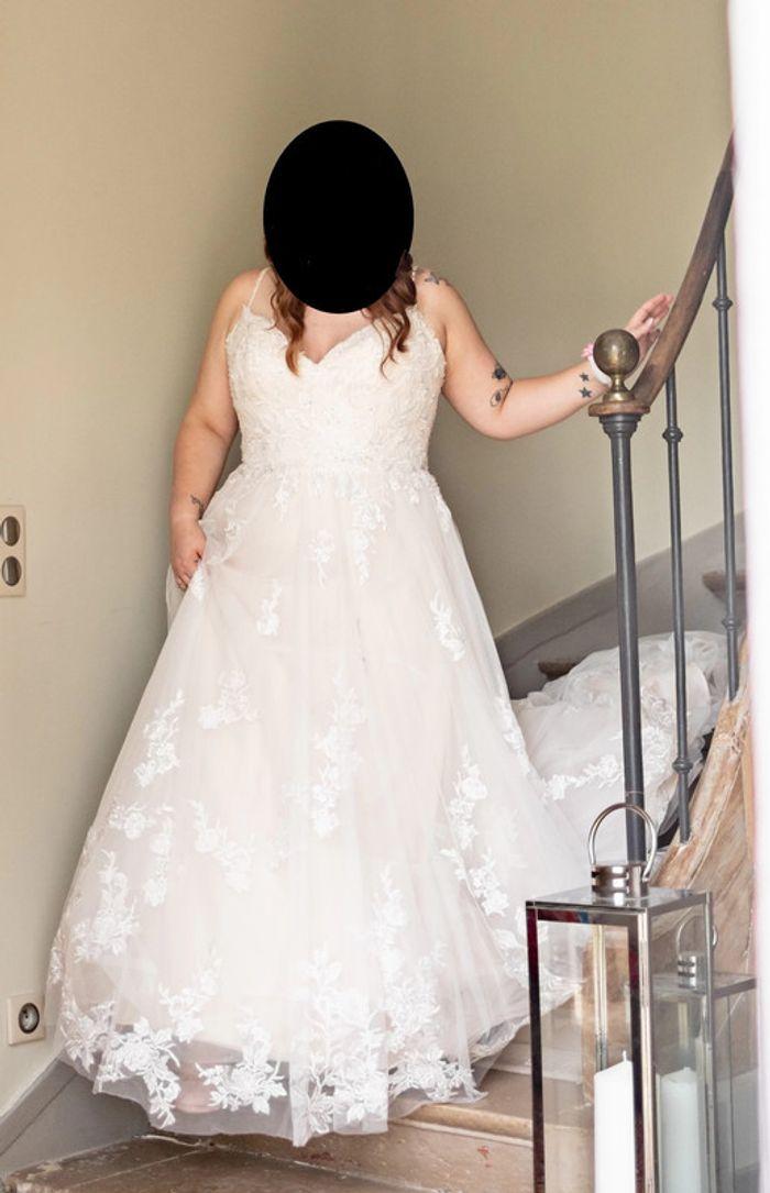 Robe mariée T44 - photo numéro 2