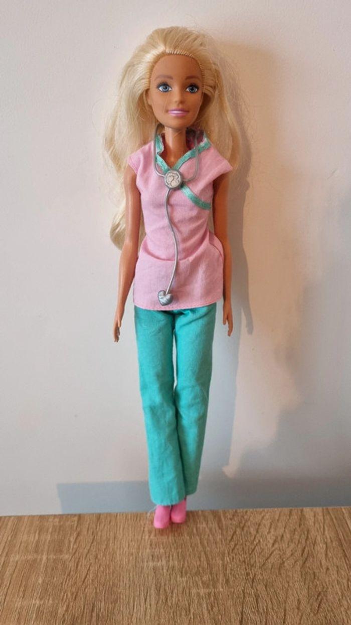 Barbie médecin - photo numéro 1