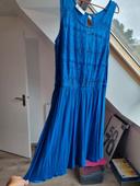 Robe bleue, taille M