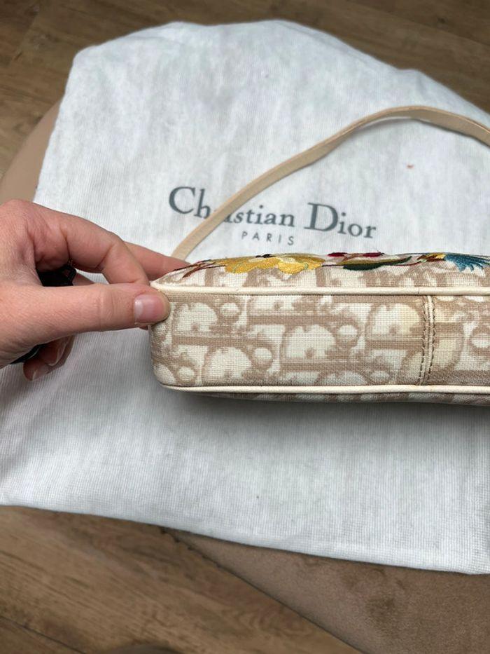 Sac Christian Dior vintage monogramme et brodé fleurs - photo numéro 4