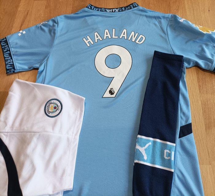 Haaland Manchester City taille 10 ans modèle 2025 kit complet - photo numéro 1