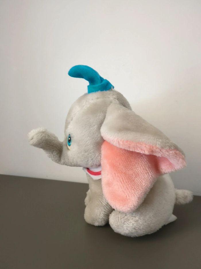 peluche Dumbo euro Disney - photo numéro 2