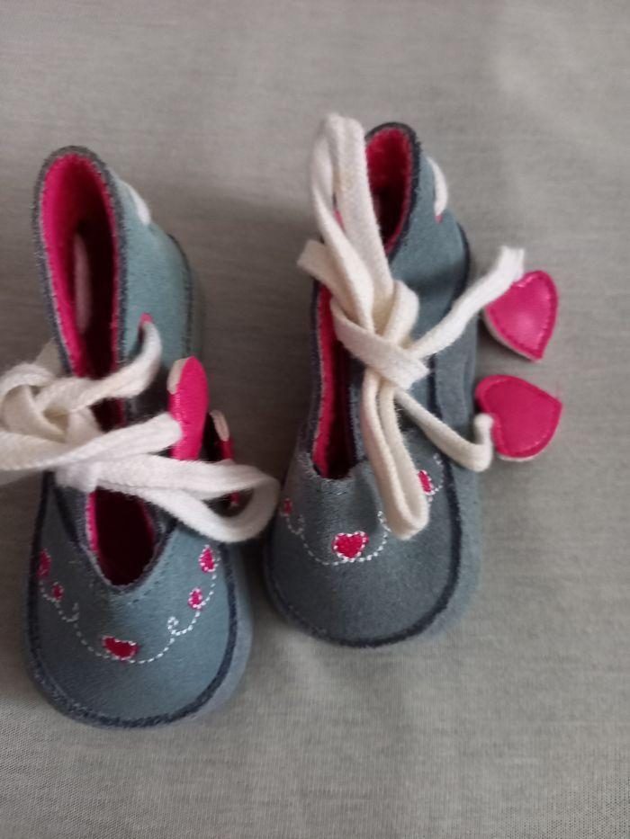 Petites chaussures bébé - photo numéro 4