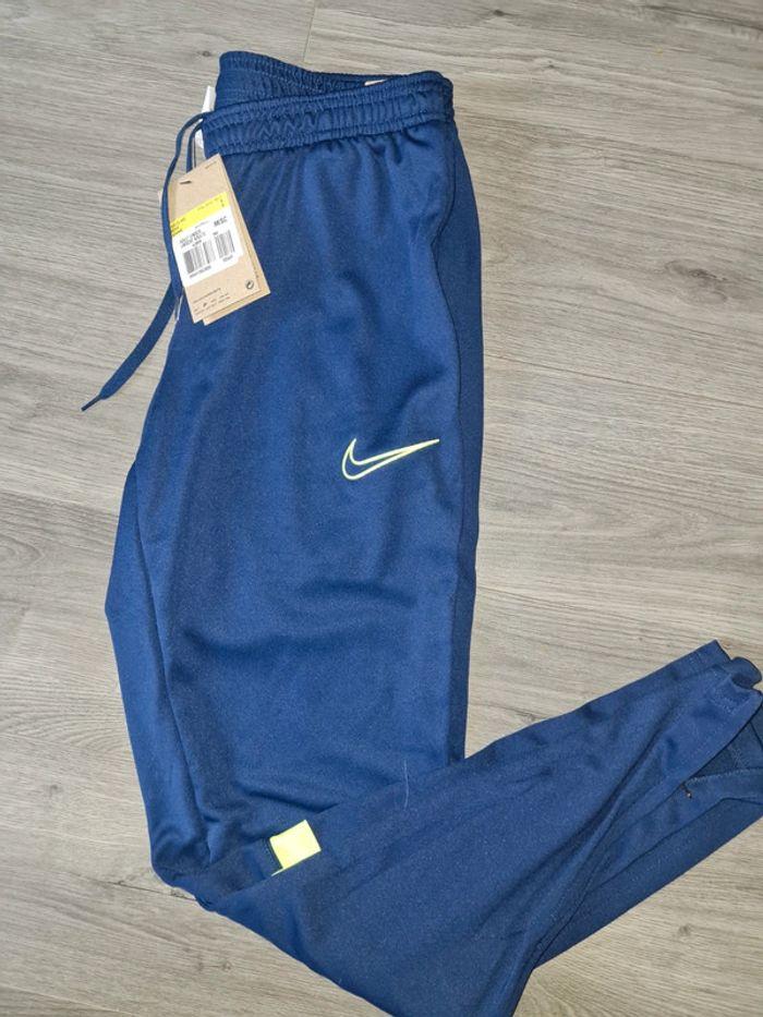 Jogging Nike Dri-fit Taille S - photo numéro 1