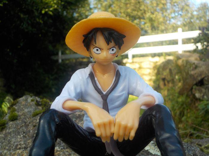 FIGURINE ONE PIECE LUFFY assis 10 cm - photo numéro 2