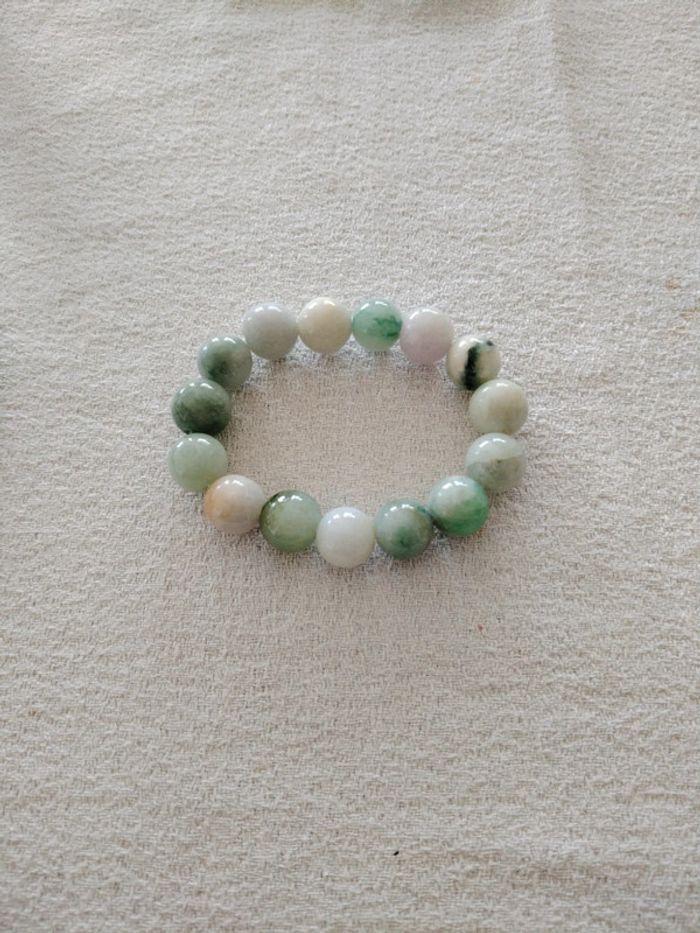 Bracelet en jade - photo numéro 1