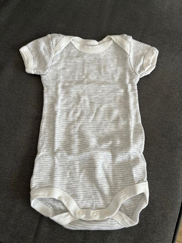 Body Petit bateau 3 mois - photo numéro 1