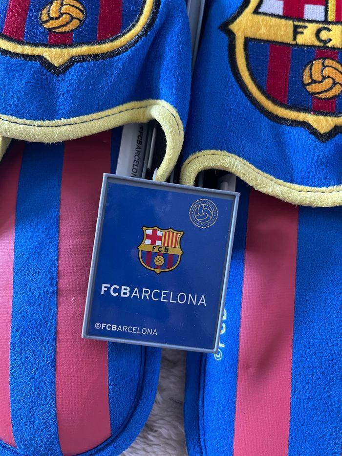 Chaussons FCBarcelone officiels - photo numéro 2