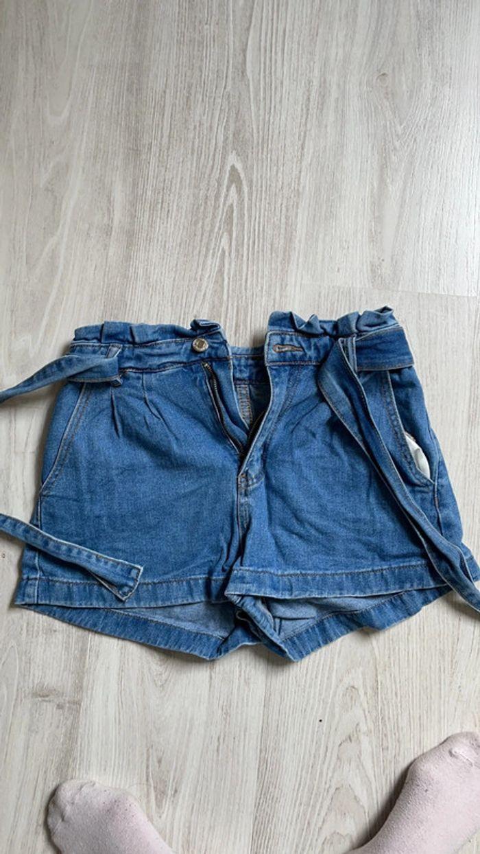 Short jean taille S - photo numéro 2