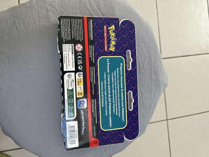 Plumier dracaufeu Pokémon - photo numéro 2