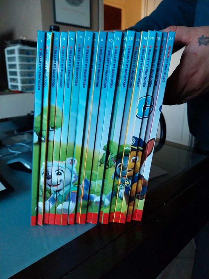 Lot 19 Livres Paw Patrol ABC - photo numéro 1