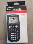 Calculatrice Graphique TEXAS INSTRUMENTS TI-82 Mode Examen intégré.