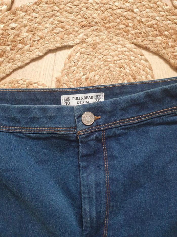 Short en jean bleu marine taille haute - Stradivarius - Taille L : 40 - photo numéro 2