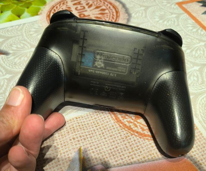 Nintendo Switch Manette Officielle - photo numéro 2