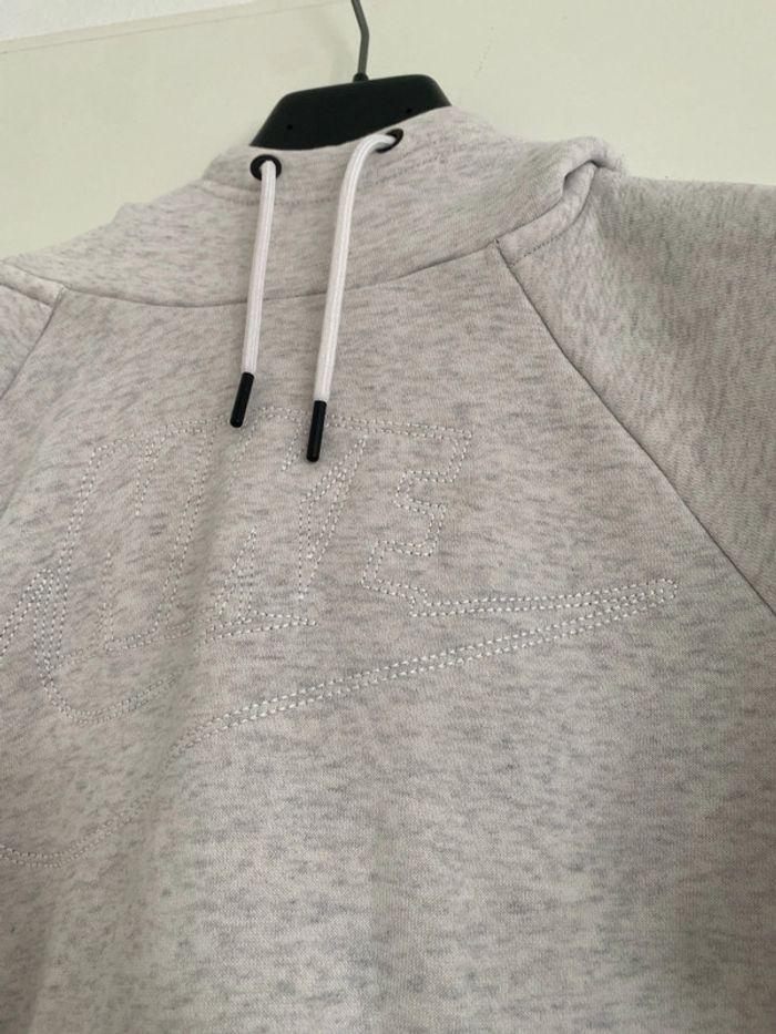 🌸 Sweat-shirt gris Nike, taille 38 très bon état 🌸 - photo numéro 4