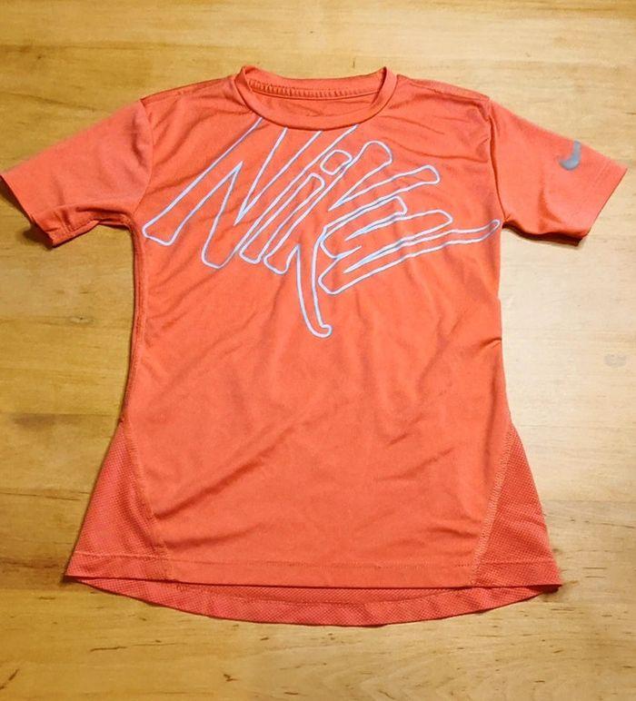 T-shirt sport enfant Nike 8 ans - photo numéro 1