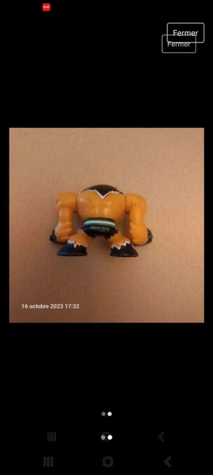 Petite figurine ben 10 - photo numéro 2