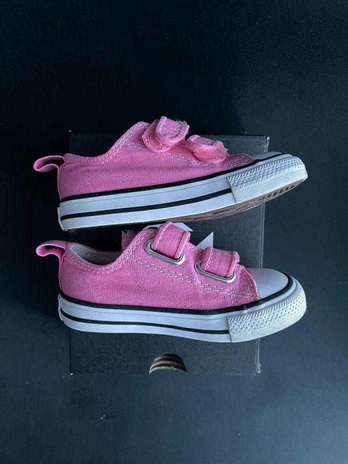 Converse rose à scratch taille 22 - photo numéro 3