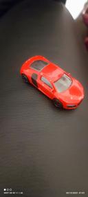 Audi R8 rouge Majorette