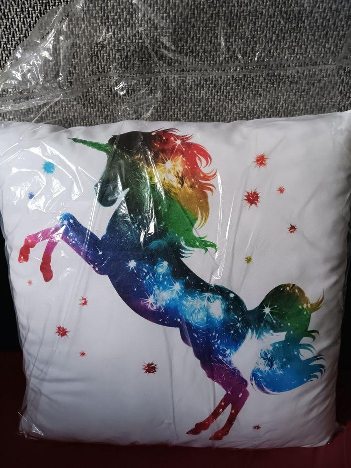 Coussin licorne - photo numéro 1