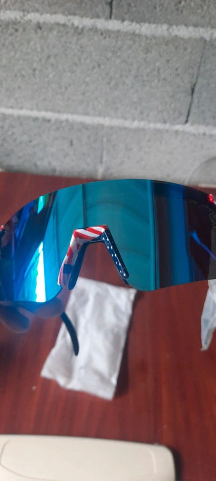 lunettes enfants Pit Viper
 drapeau USA

neuf - photo numéro 10