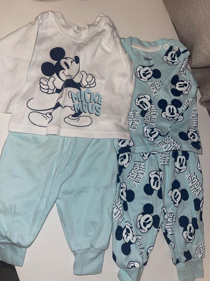 Lot de 2 pyjamas mickey - photo numéro 1