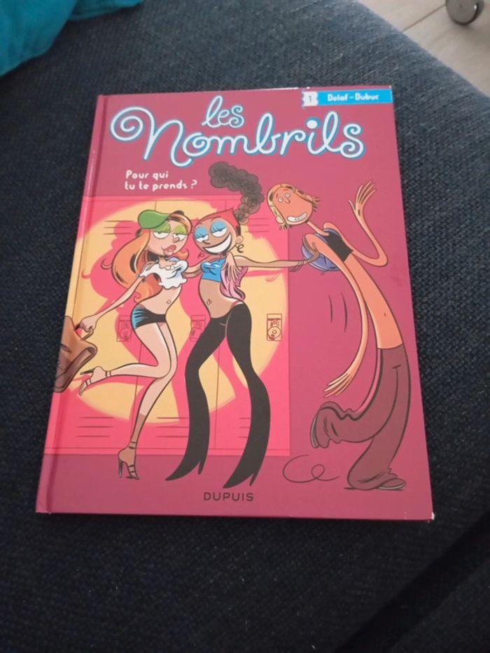 Bd les nombrils tome 1 - photo numéro 1