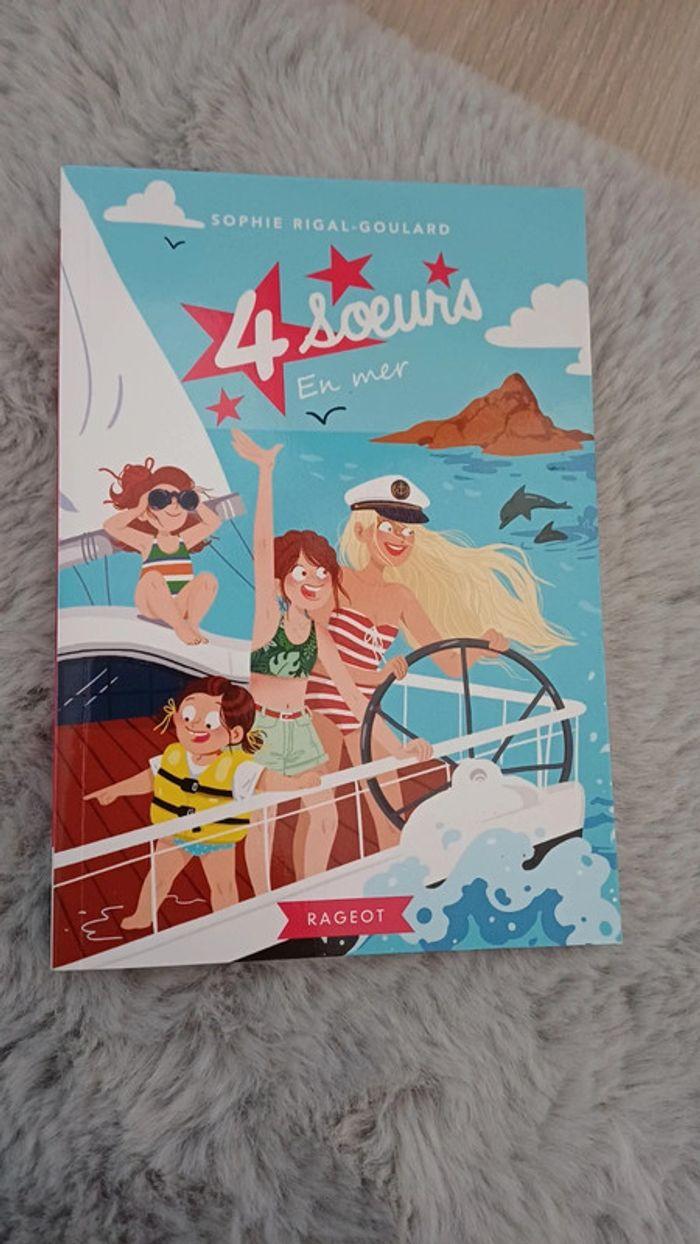 Livre les 4 sœurs en mer. - photo numéro 1