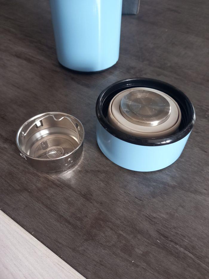 Thermos avec infuseur à thé - photo numéro 3