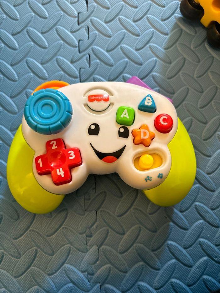 Ma première manette Fisher price - photo numéro 1