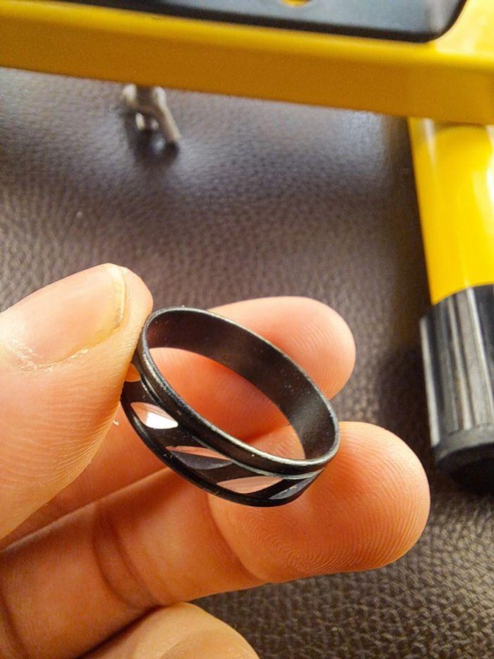 Bague en aluminium noire - photo numéro 2