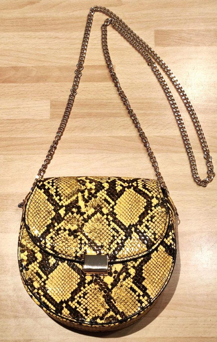 Sac à main bandoulière python moutarde noir MANGO neuf - photo numéro 1