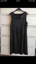 robe noire sans manches