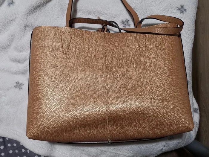 Sac + pochette Guess - photo numéro 6