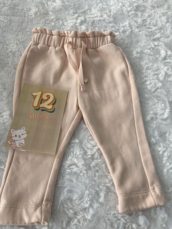 Pantalon jogging rose Tape à l oeil 12 mois 74 cm tbe - photo numéro 1