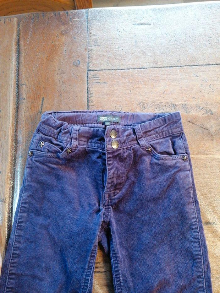 Pantalon en velours fille. Taille 5 ans - photo numéro 2