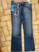 Jeans femme 26/32 neuf