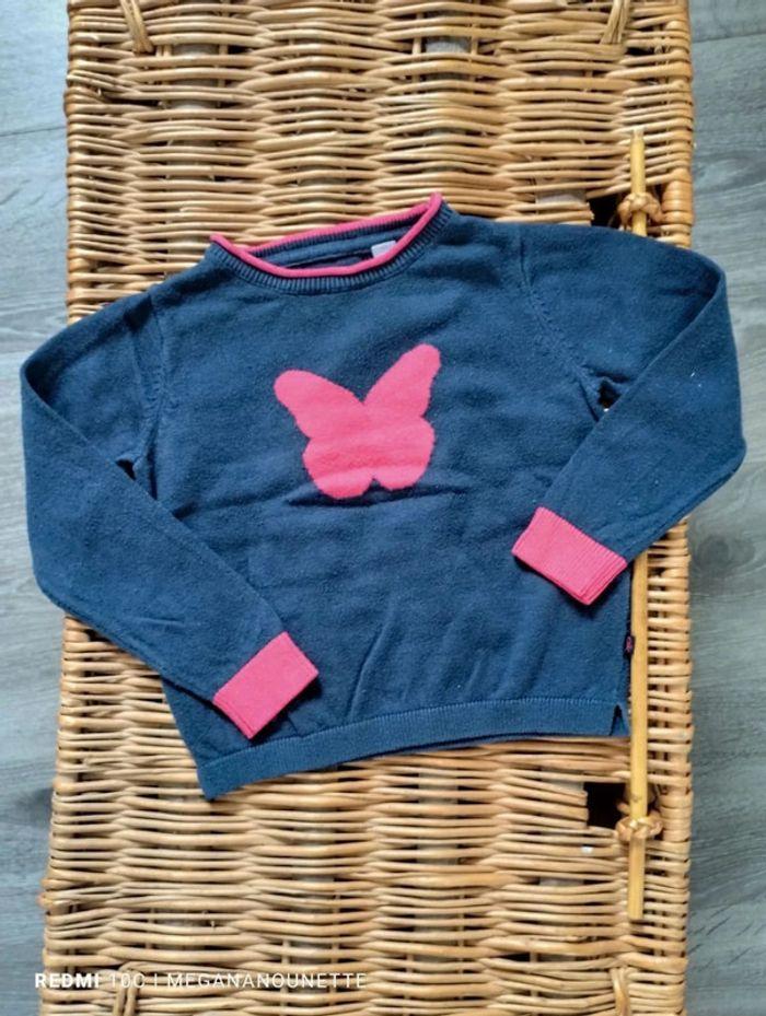 🦋 Joli pull papillon 3 ans Okaïdi - photo numéro 1