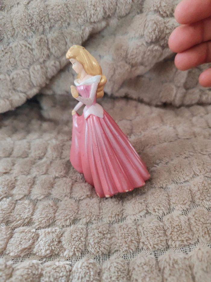 Figurine plastique jouet collection Princesse Disney N° 1 - photo numéro 4