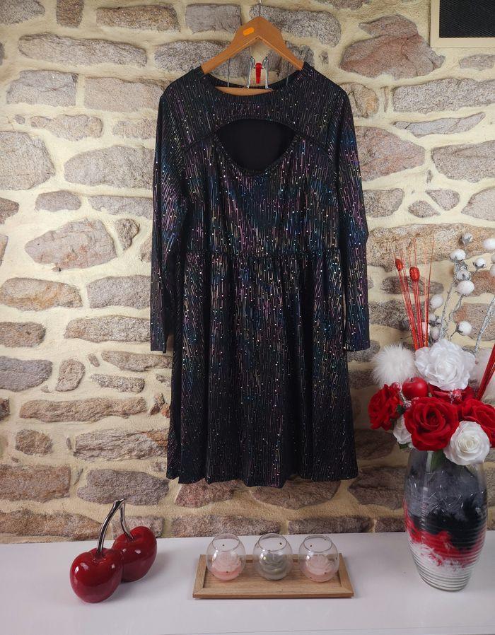 Robe de soirée noir pailleté brillante multicolore Femme taille 54 marque Boohoo 🍬 - photo numéro 1