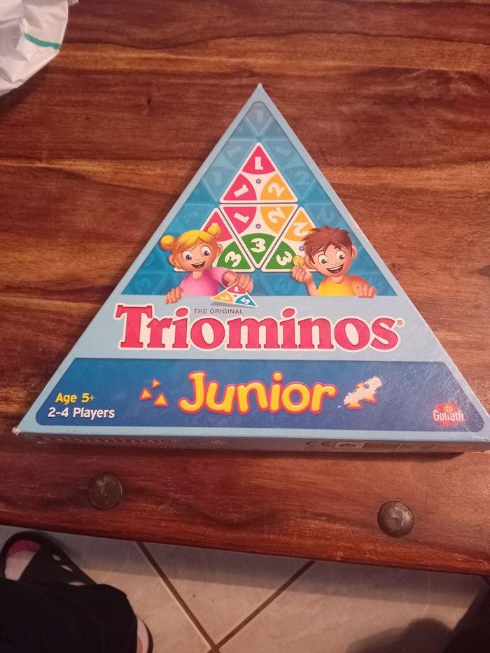 Triominos