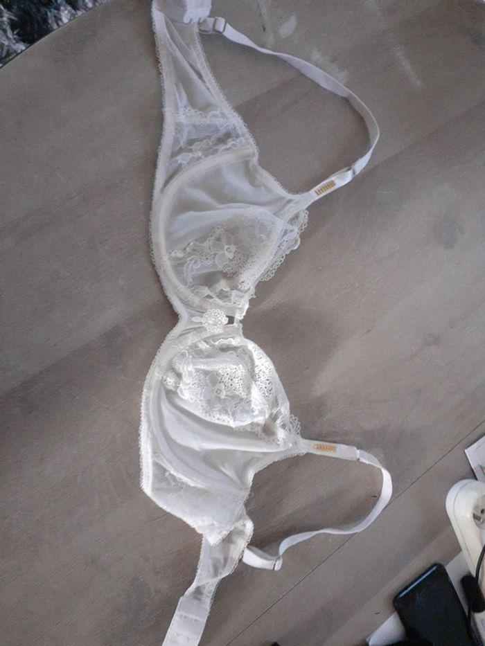 Soutien gorge 85C - photo numéro 2