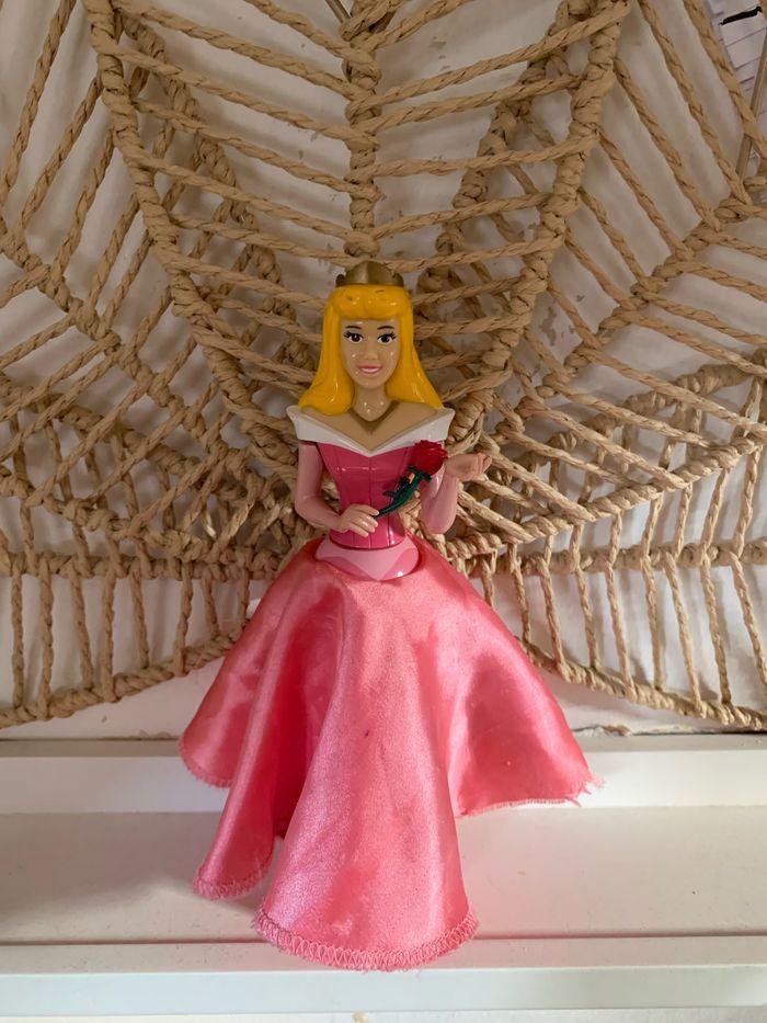 Cendrillon figurine - photo numéro 1