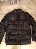 Doudoune Ellesse taille M neuve