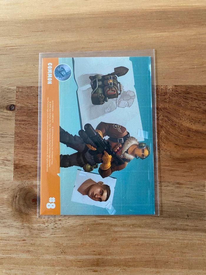 Lot 5 cartes Panini Fortnite - photo numéro 6