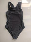 Maillot de bain fille 7-8 ans